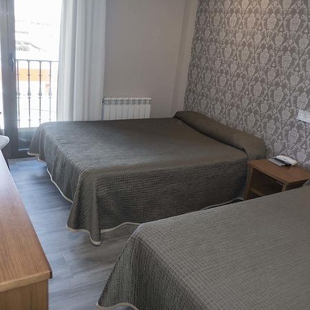 Hotel Simancas Bagian luar foto