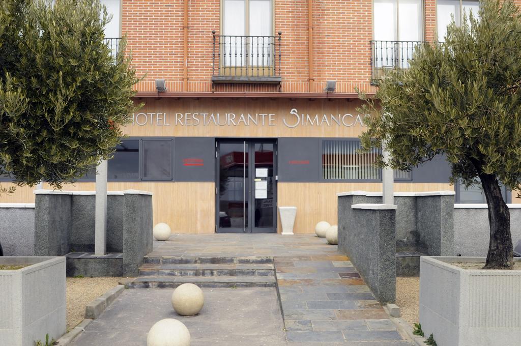 Hotel Simancas Bagian luar foto