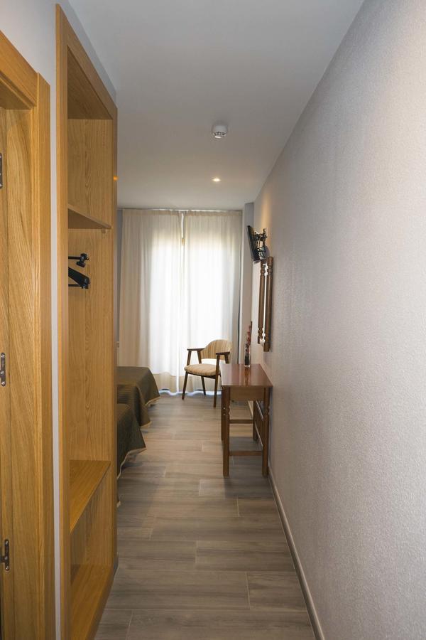 Hotel Simancas Bagian luar foto