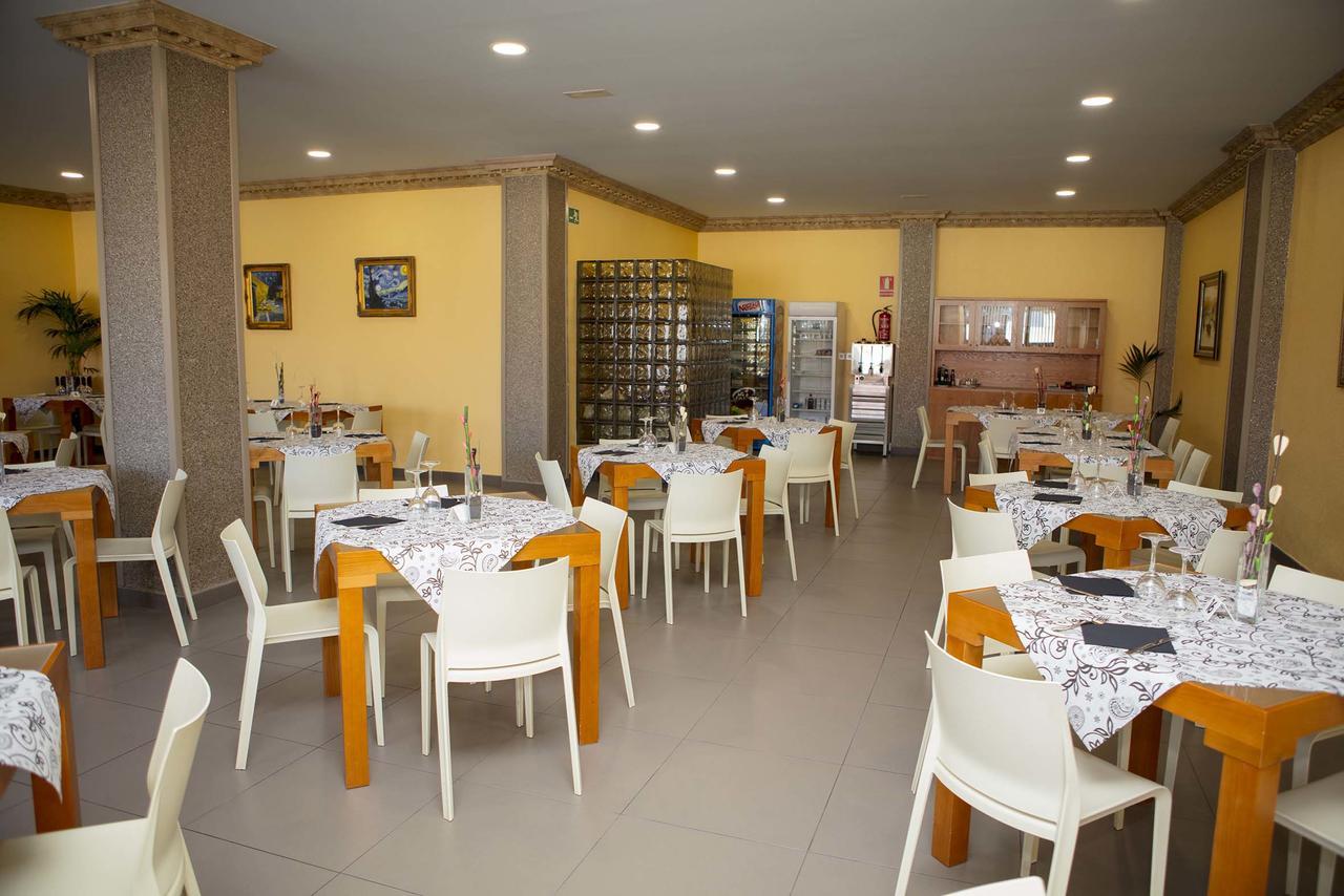 Hotel Simancas Bagian luar foto